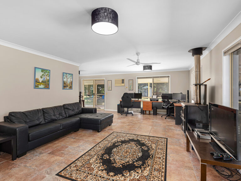 116 Annette Road, Lowood, QLD 4311