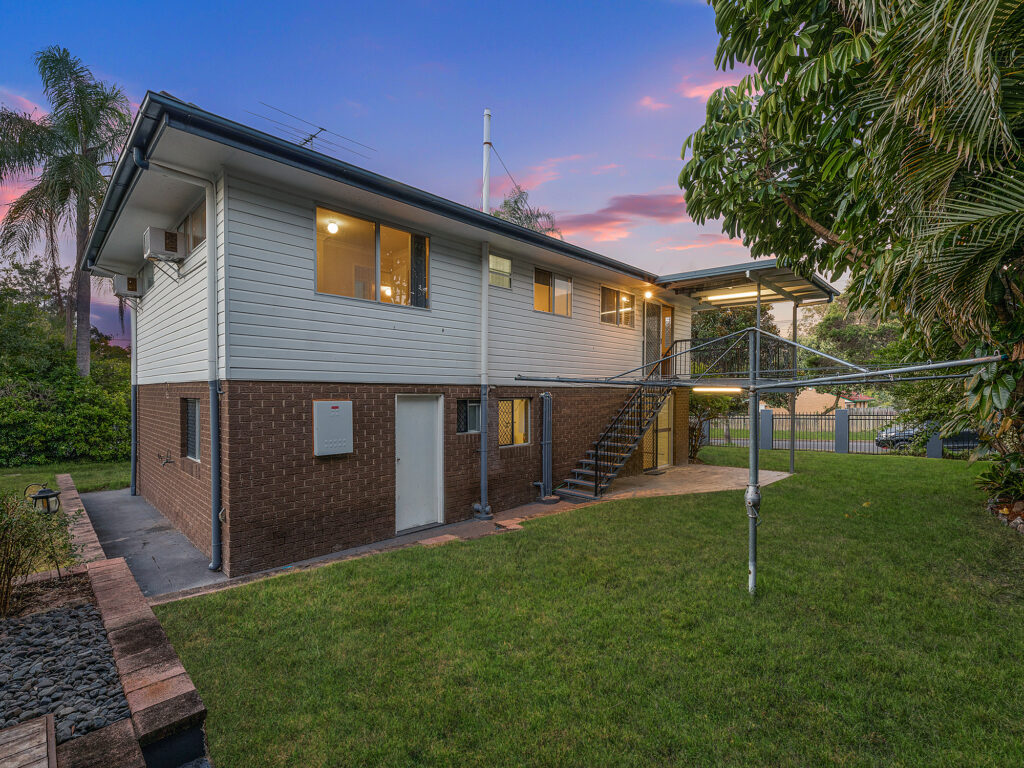 21 Addison Road, Camira, QLD 4300