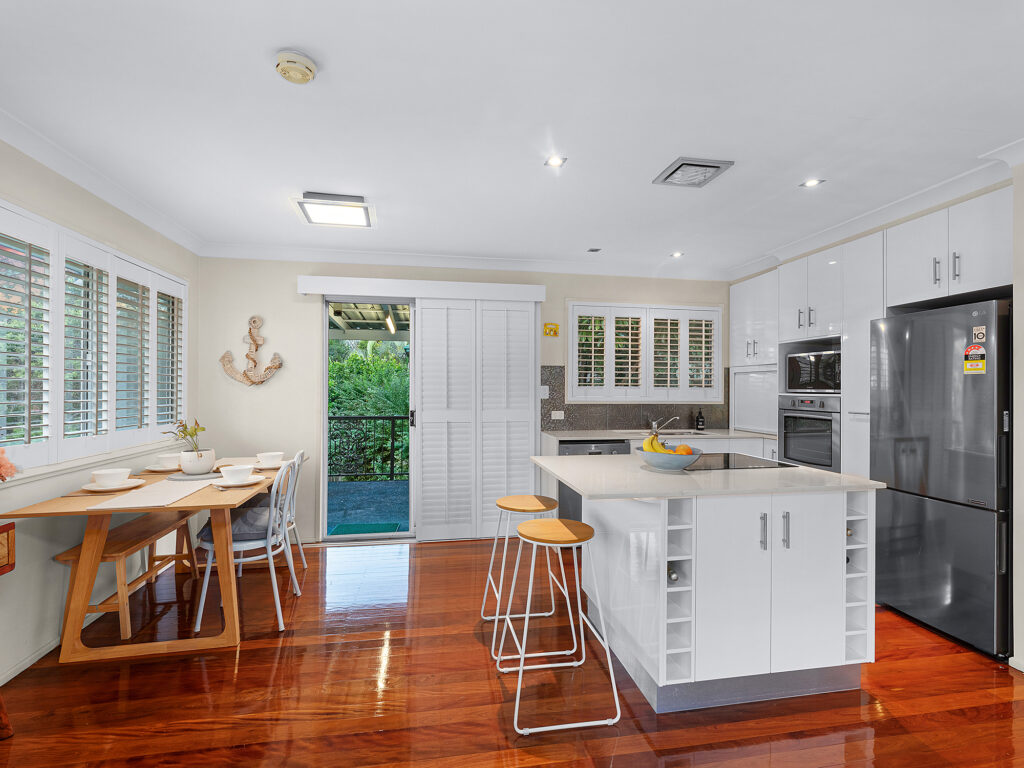 21 Addison Road, Camira, QLD 4300
