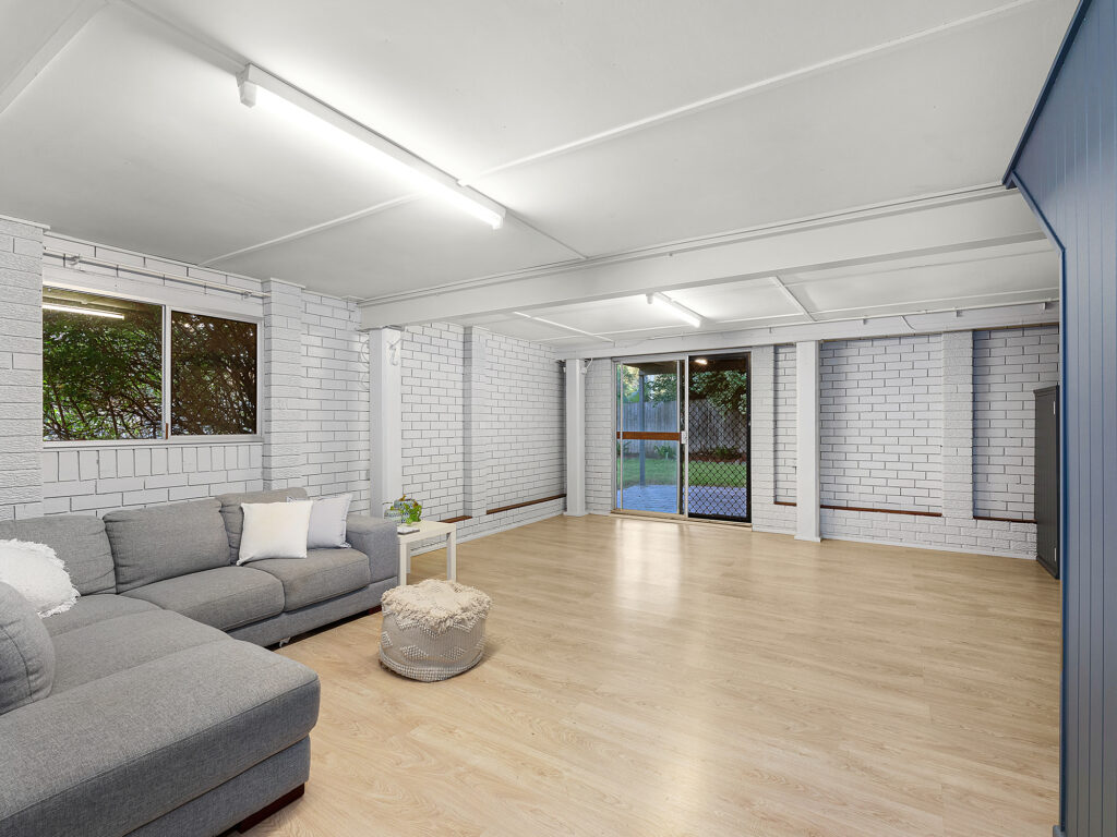 21 Addison Road, Camira, QLD 4300