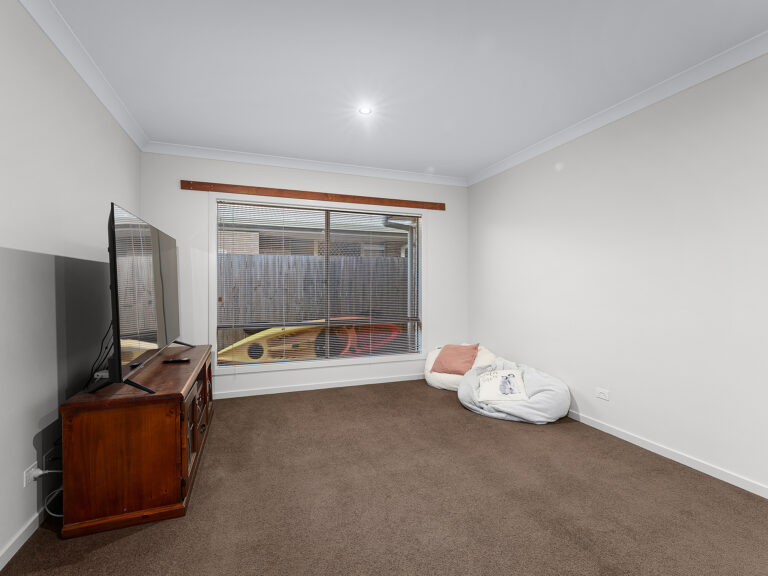 27 Ribbonwood Street, Ripley, QLD 4306