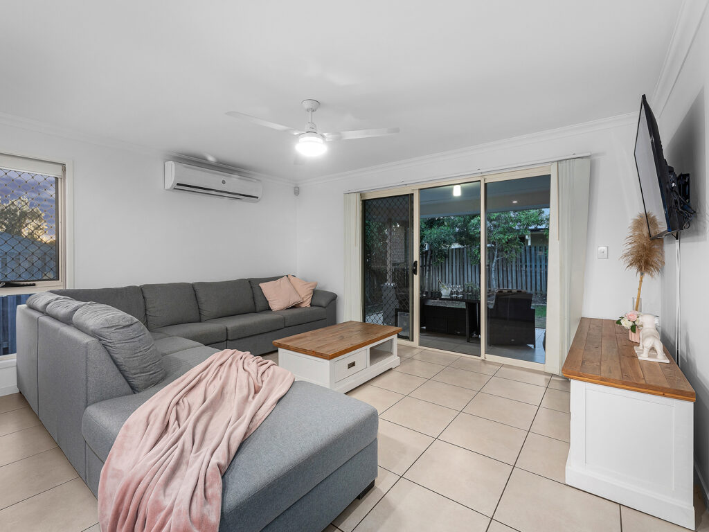 4 Cobbin Circuit, Redbank Plains, QLD 4301