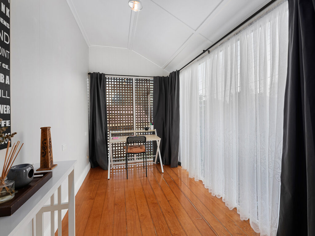 10 Stafford Street, Booval, QLD 4304