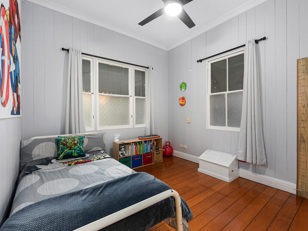 10 Stafford Street, Booval, QLD 4304