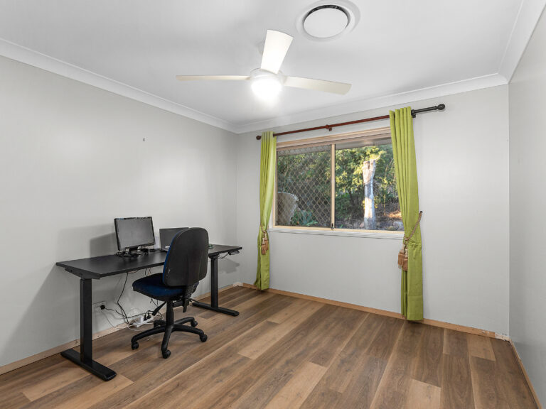 9 Ruby Crescent, Willowbank, QLD 4306