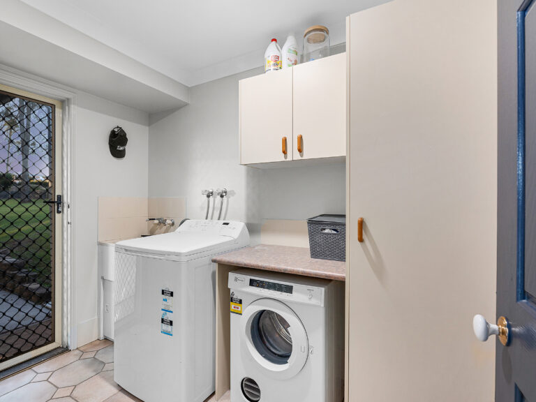 9 Ruby Crescent, Willowbank, QLD 4306