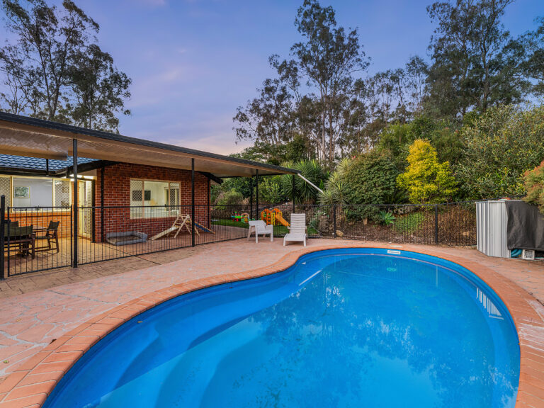 9 Ruby Crescent, Willowbank, QLD 4306