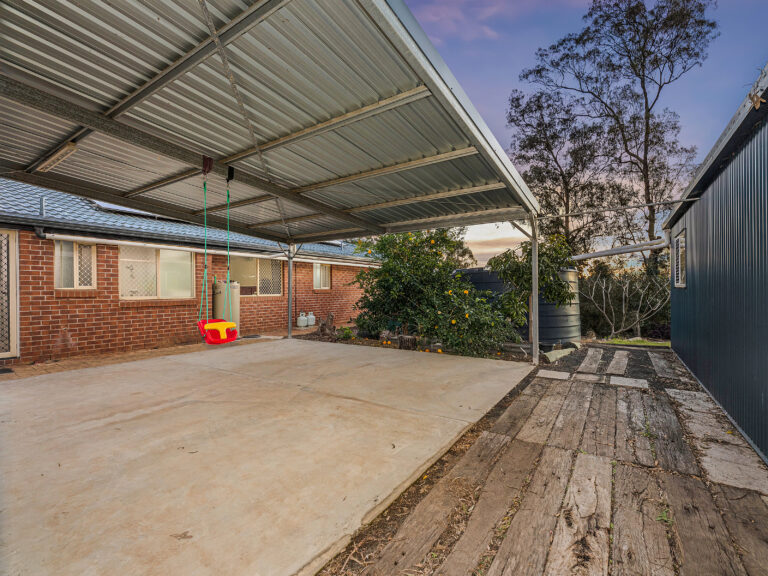 9 Ruby Crescent, Willowbank, QLD 4306