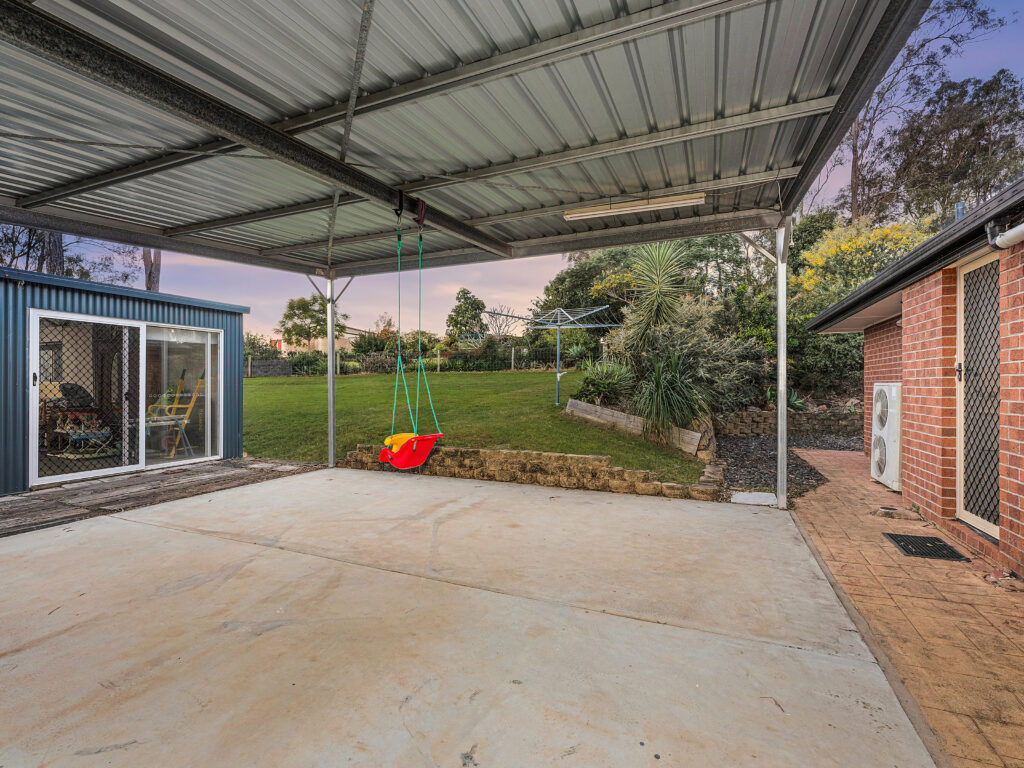 9 Ruby Crescent, Willowbank, QLD 4306
