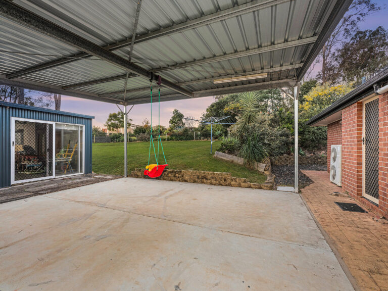 9 Ruby Crescent, Willowbank, QLD 4306