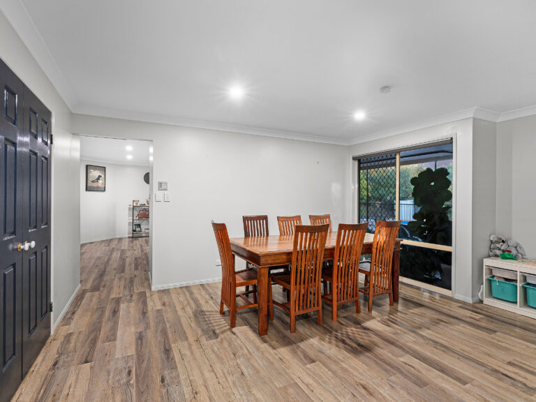 9 Ruby Crescent, Willowbank, QLD 4306