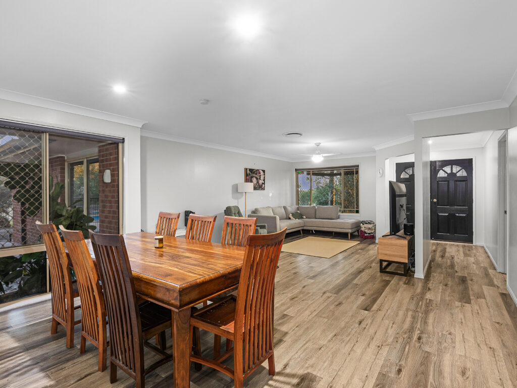 9 Ruby Crescent, Willowbank, QLD 4306