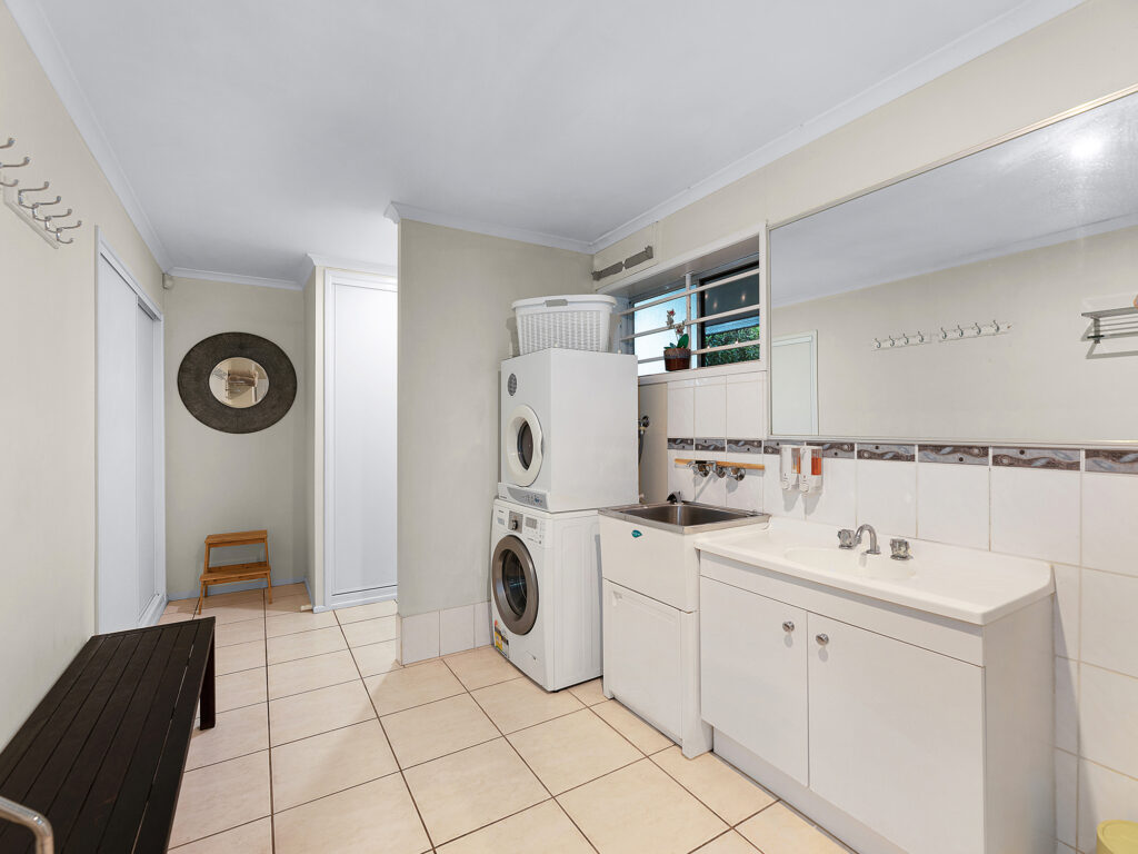 22-52 Beethams Road, Ironbark, QLD 4306