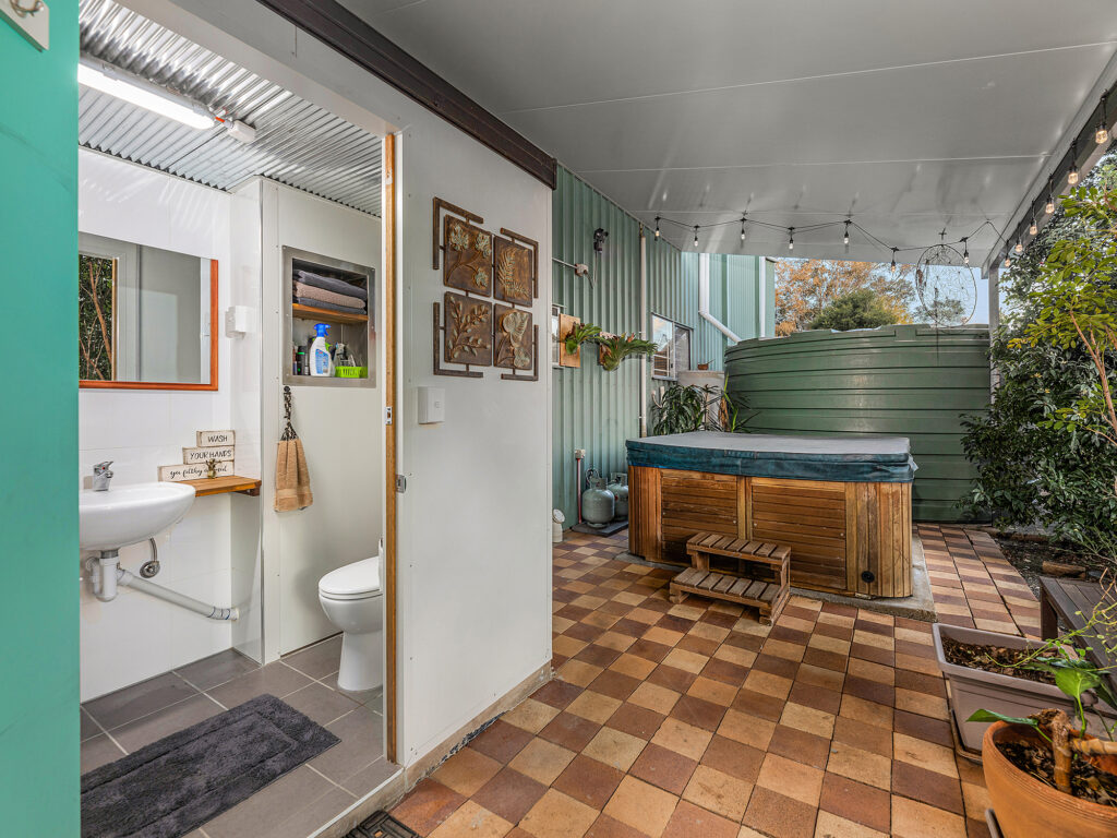 22-52 Beethams Road, Ironbark, QLD 4306