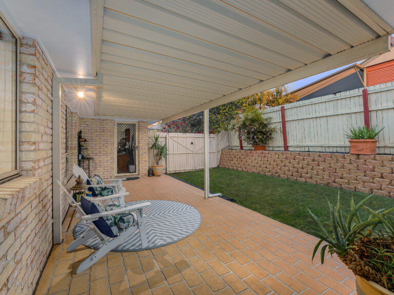 13 Chestnut Drive, Flinders View, QLD 4305