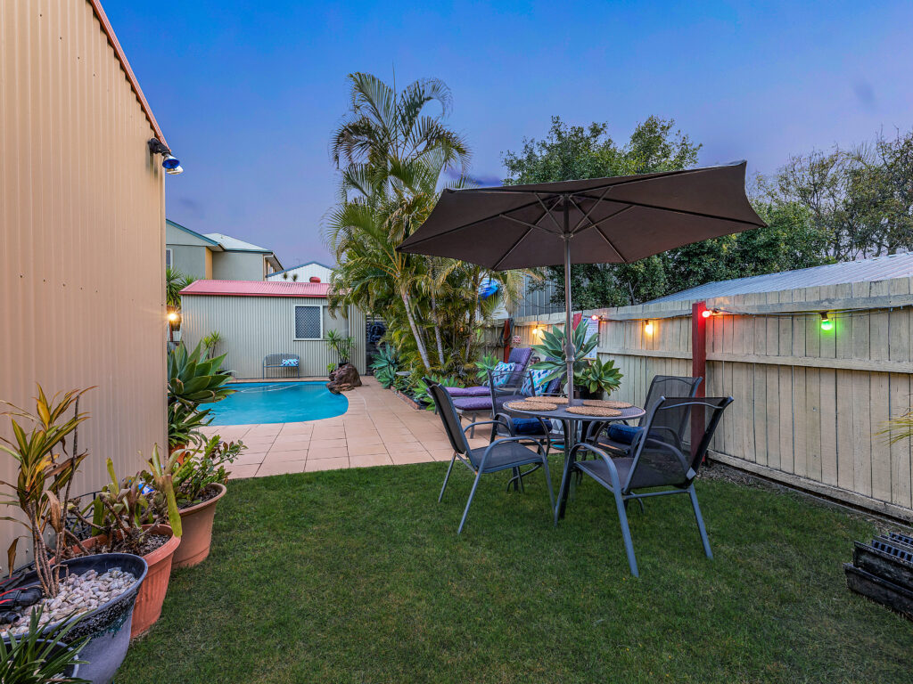 13 Chestnut Drive, Flinders View, QLD 4305