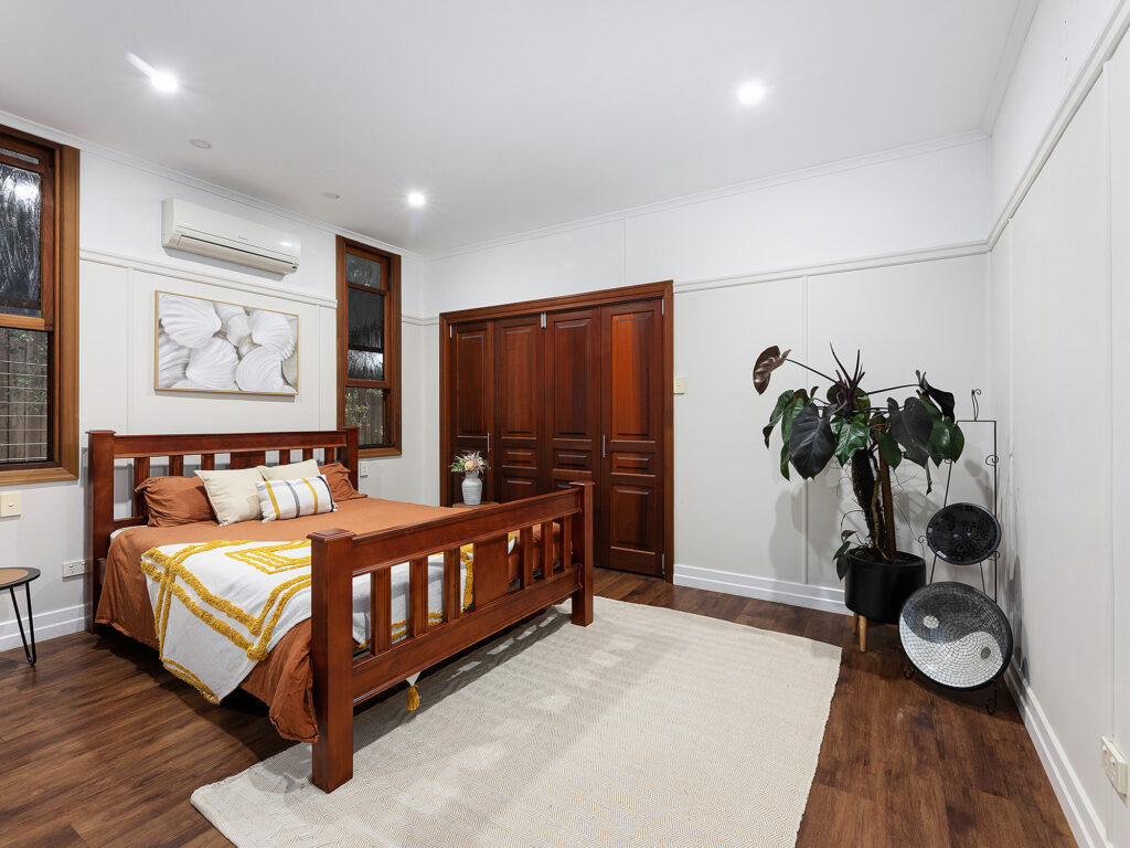 5 Chermside Road, Eastern Heights, QLD 4305