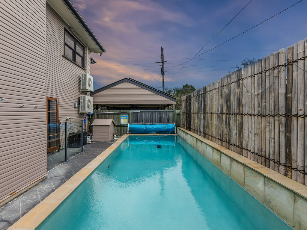 5 Chermside Road, Eastern Heights, QLD 4305