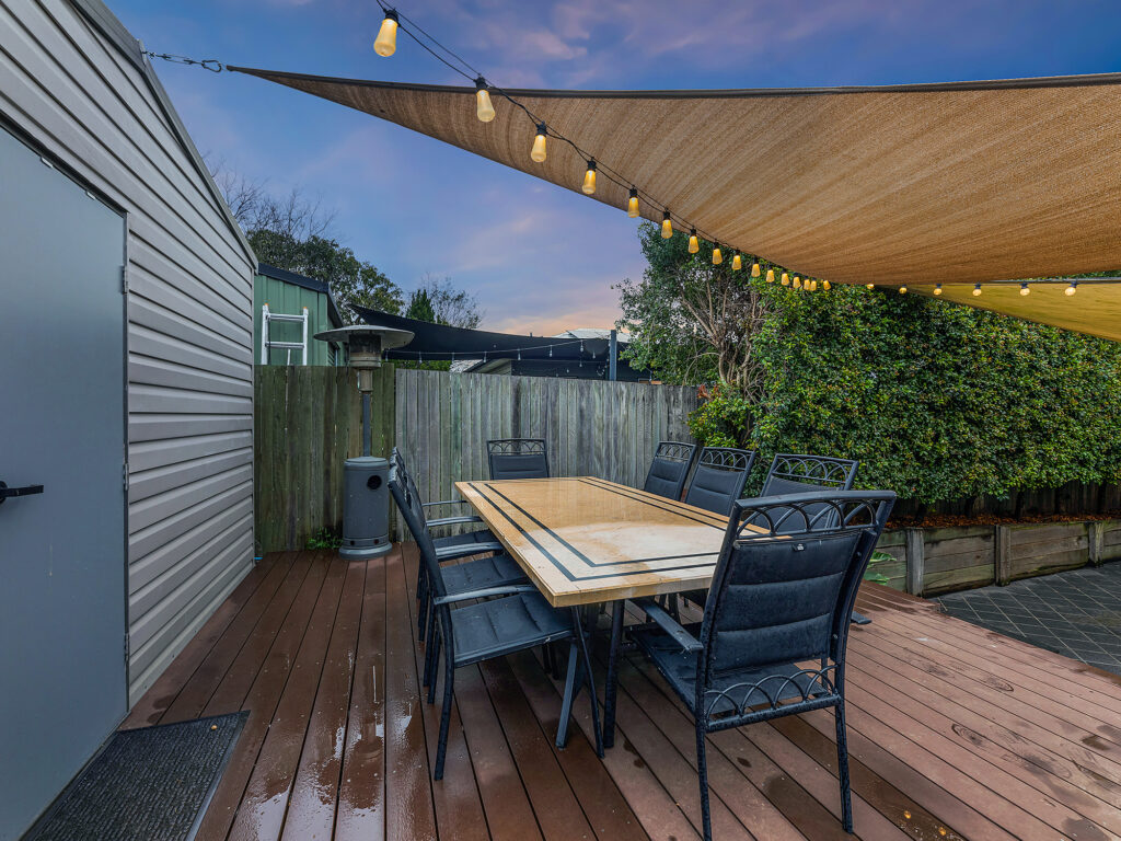 5 Chermside Road, Eastern Heights, QLD 4305