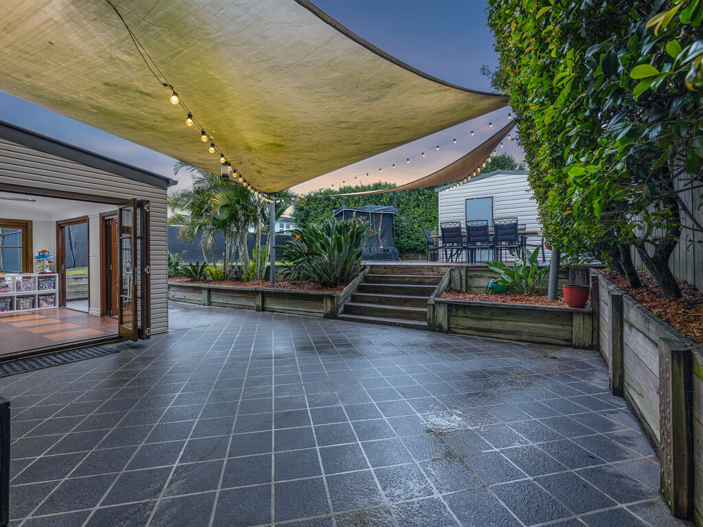5 Chermside Road, Eastern Heights, QLD 4305