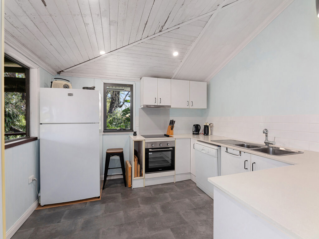 15 Vineyard Street, One Mile, QLD 4305