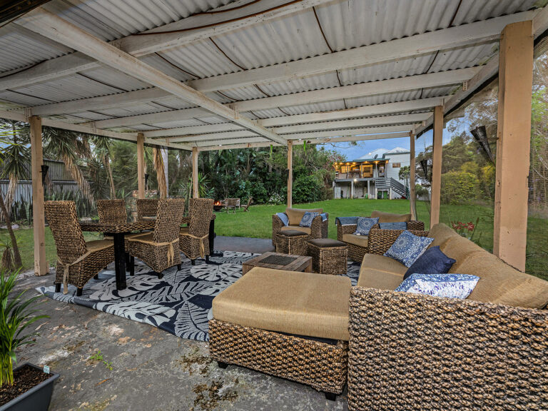 15 Vineyard Street, One Mile, QLD 4305