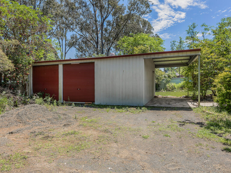 15 Vineyard Street, One Mile, QLD 4305
