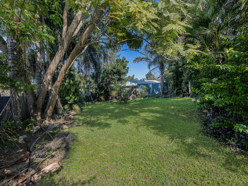 4 Woodford Street, One Mile, QLD 4305
