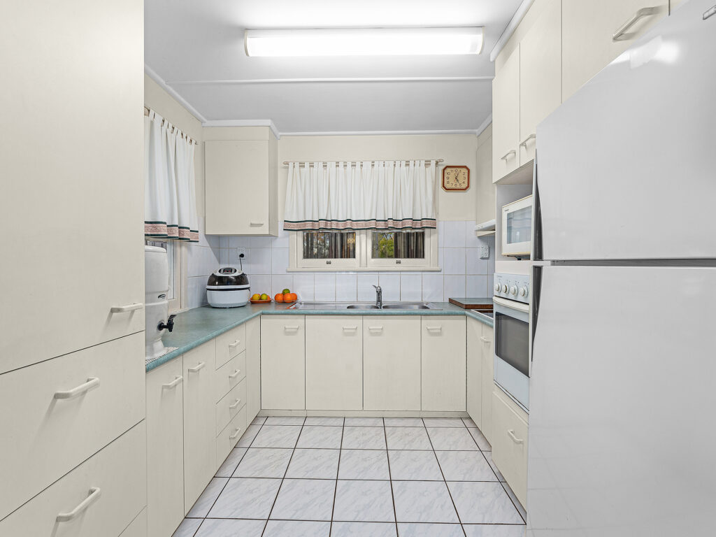 122 Lobb Street, Churchill, QLD 4305