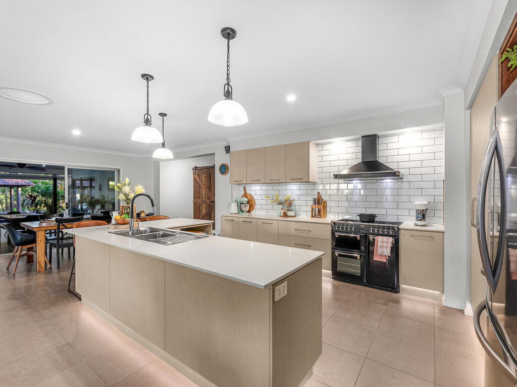 8 Kallatina Terrace, Karalee, QLD 4306