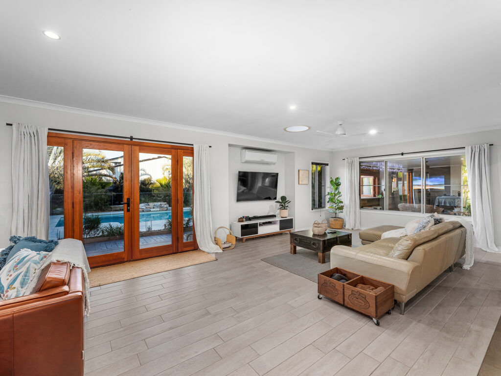 8 Kallatina Terrace, Karalee, QLD 4306