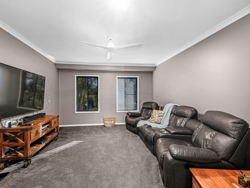 8 Kallatina Terrace, Karalee, QLD 4306