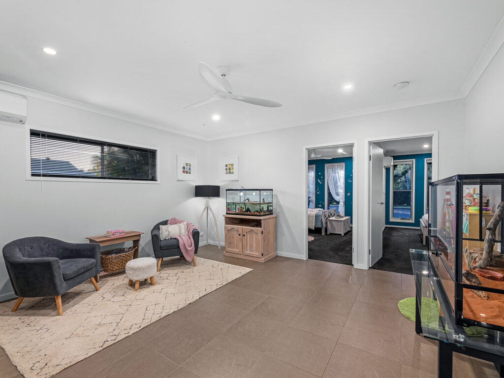 8 Kallatina Terrace, Karalee, QLD 4306