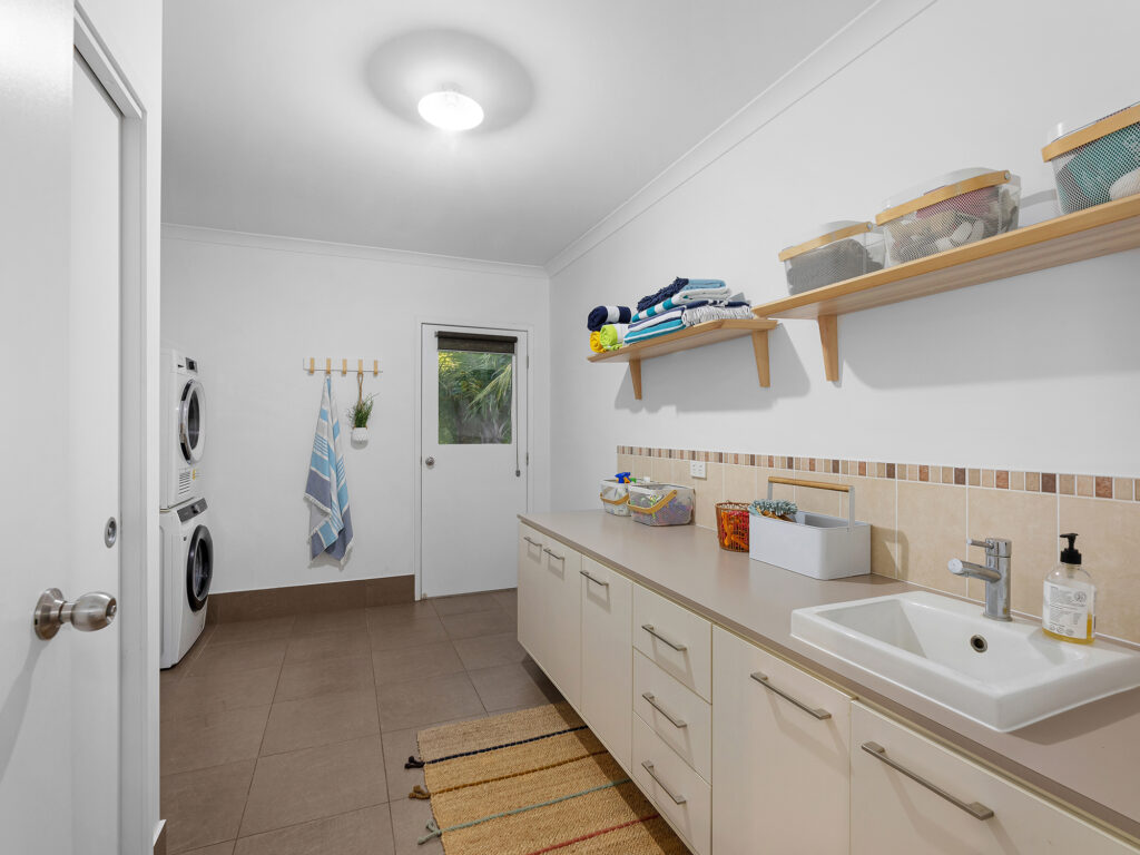 8 Kallatina Terrace, Karalee, QLD 4306