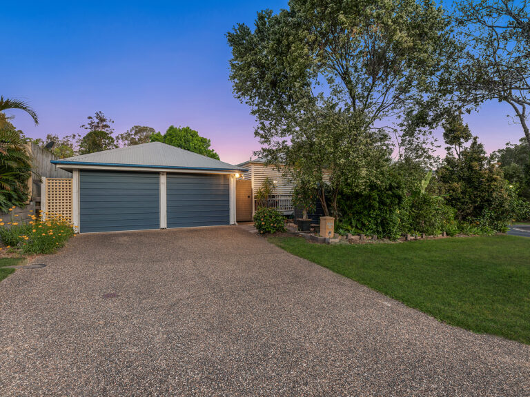 18 Amara Crescent, Forest Lake, QLD 4078