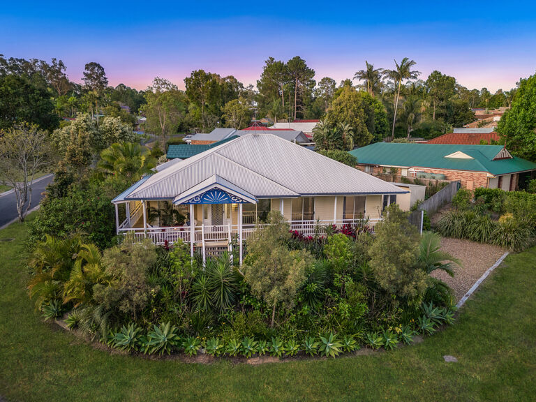 18 Amara Crescent, Forest Lake, QLD 4078