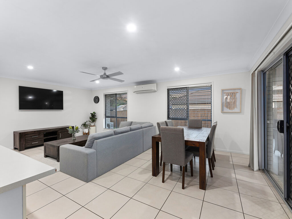 3 Fred Pham Crescent, Doolandella, QLD 4077