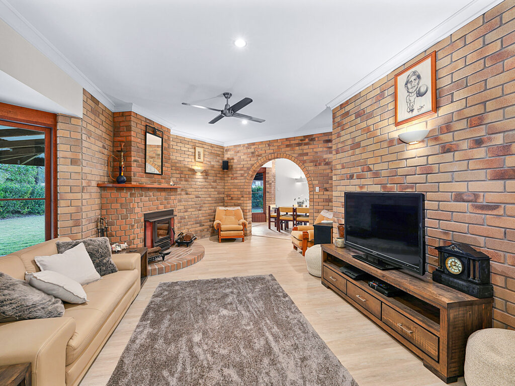 521 – 523 Junction Road, Barellan Point, QLD 4306
