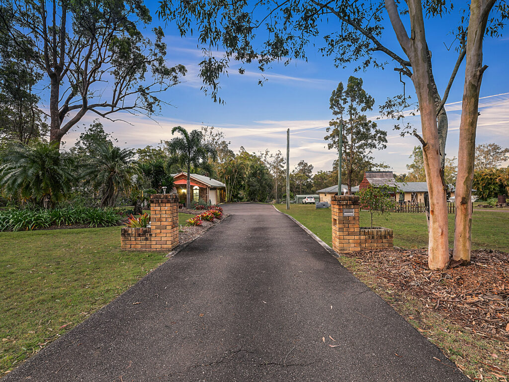 521 – 523 Junction Road, Barellan Point, QLD 4306