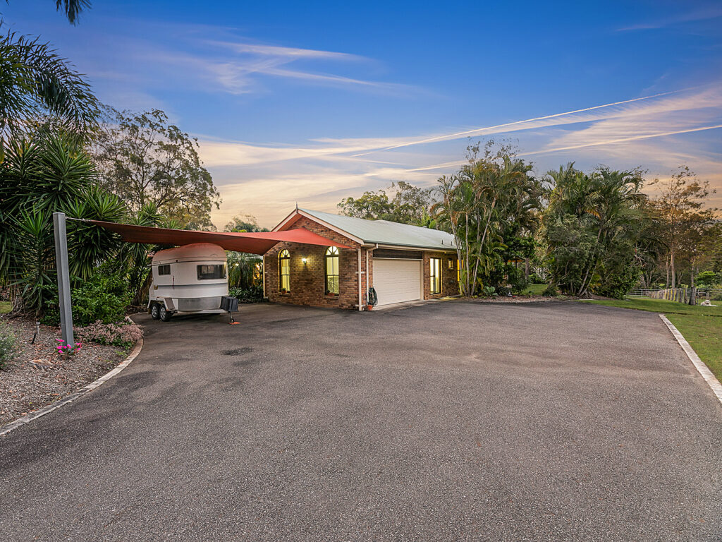 521 – 523 Junction Road, Barellan Point, QLD 4306