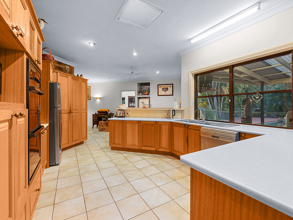 521 – 523 Junction Road, Barellan Point, QLD 4306