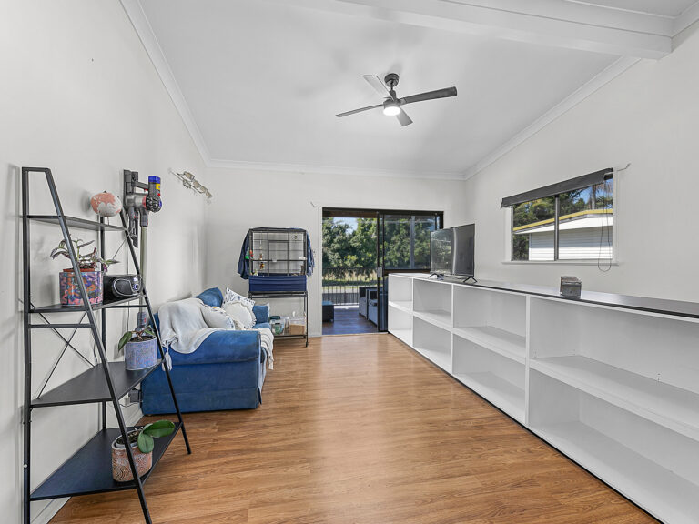 89 Cedar Road, Redbank Plains, QLD 4301