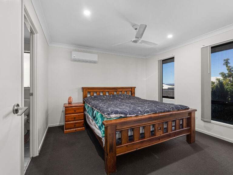 44 Eucalyptus Crescent, Ripley, QLD 4306