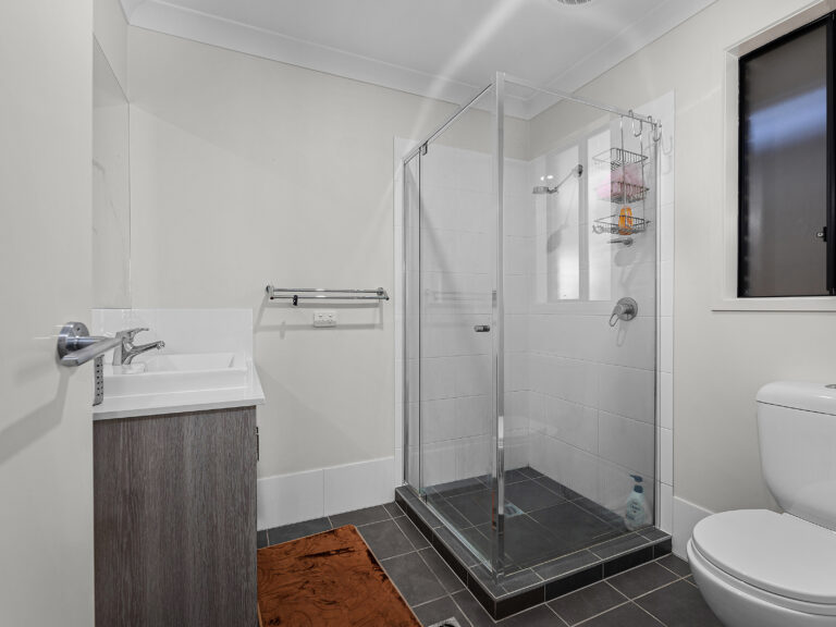 44 Eucalyptus Crescent, Ripley, QLD 4306