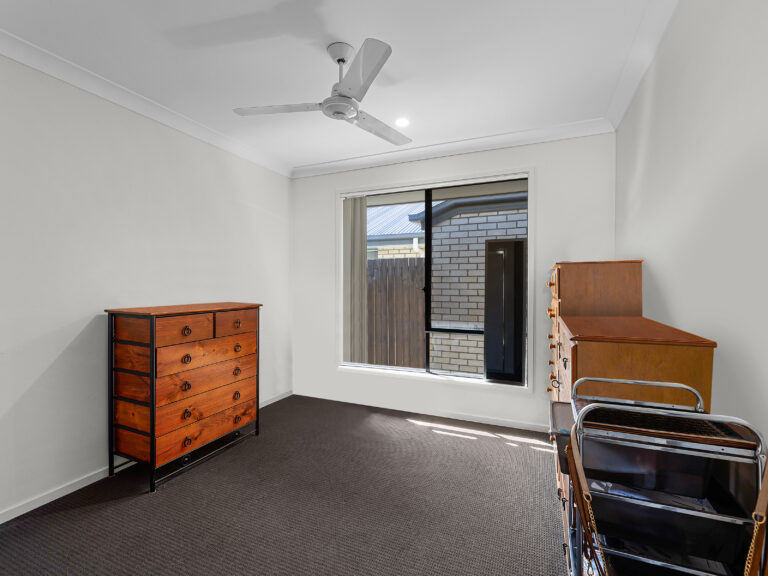 44 Eucalyptus Crescent, Ripley, QLD 4306