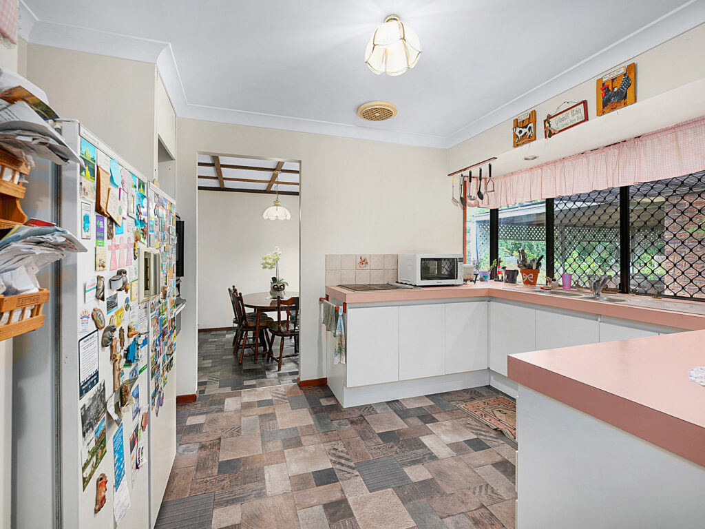 56A Briggs Road, Raceview, QLD 4305