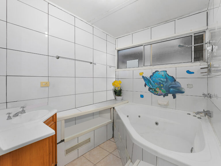 27 Falvey Street, Ripley, QLD 4306