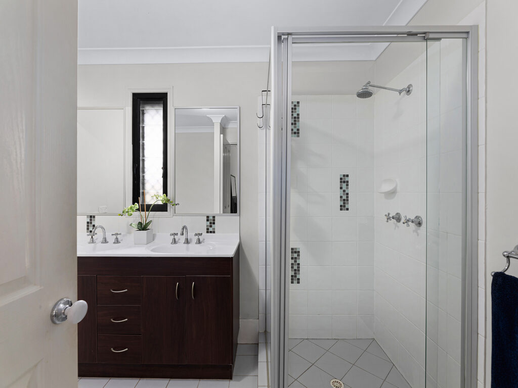 77 Ingles Drive, Redbank Plains, QLD 4301