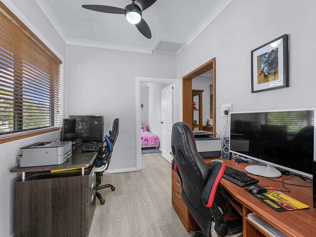 79 Gladstone Road, Coalfalls, QLD 4305