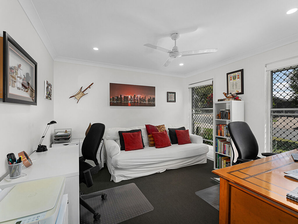 8 Loghopper Court, Redbank Plains, QLD 4301